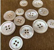 15cm20pcs 4Hole White Mother