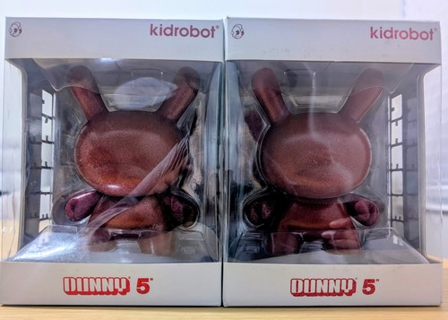 Kidrobot chroma dunny - dunny, red