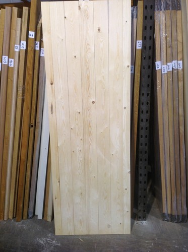 Pine ledged door groove - v,