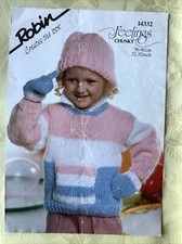 Robin knitting pattern 14332. Sweater hat mitts in Chunky 22-32". Original