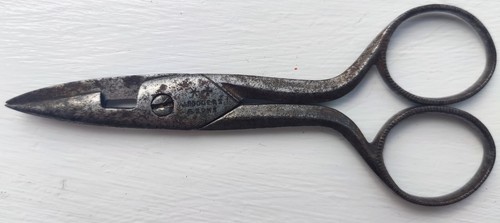 Vintage buttonhole scissors - buttonhole,