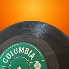 Cliff Richard & The Drifters - Living Doll - 7" Vinyl Single - EX 1959 Columbia