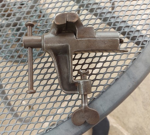 Vintage vice table top - -,