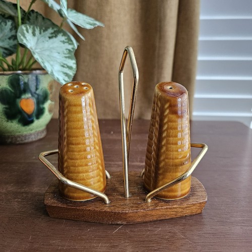 1960 retro wyncraft cruet - retro,