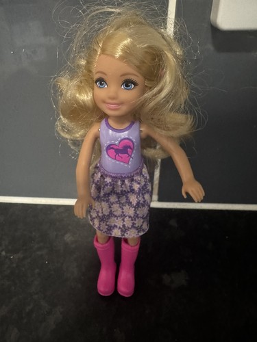 Barbies sister chelsea doll - sister,