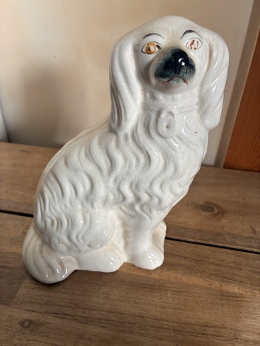 Staffordshire spaniel figurine - staffordshire,