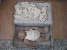 MOULIN ROTY TRADITIONAL BEAR IN A SUIT CASE WITH 3 OUTFITS DRESS UP ALL DIFFEREN