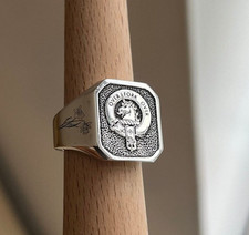 Cunningham's Family Crest