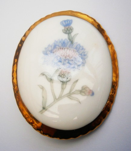 N762 vintage porcelain brooch - n762),