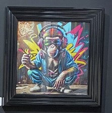 Graffiti DJ Street monkey wall