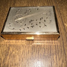 Vintage Swiss AGME Powder compact , please see pictures for description 