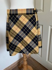 UK12 Marks & Spencer Yellow