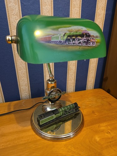 Vintage bankers desk - , lamp