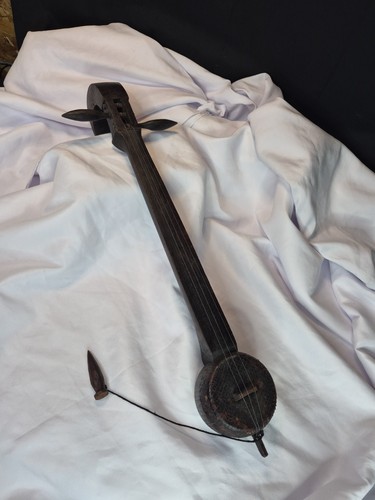Sanxian chinese three string - three,