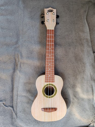 Rockstar ukulele wooden - rockstar,