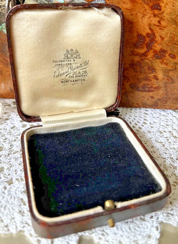 Antique brown leatherette - brown,