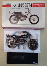 Yamaha DT-1 250 Die Cast Model