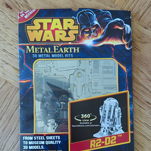 Metal earth star wars - earth, 3d