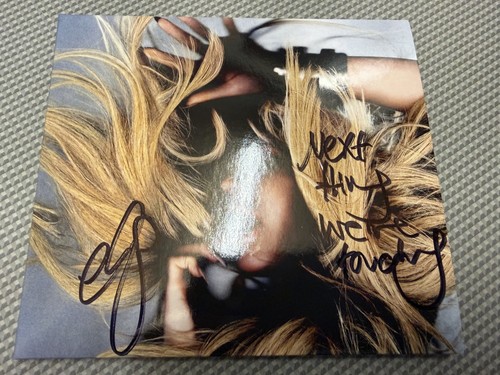 Ellie goulding signed - ellie,
