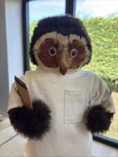 London Owl Company Dentist