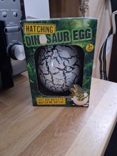 hatching dinosaur egg