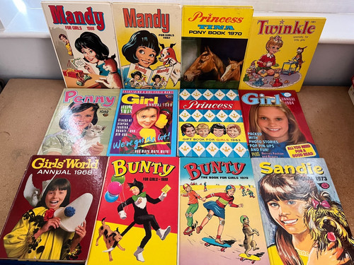 Various girls annuals - x,