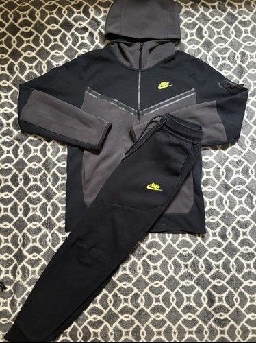 Black green nike - tech, fleece