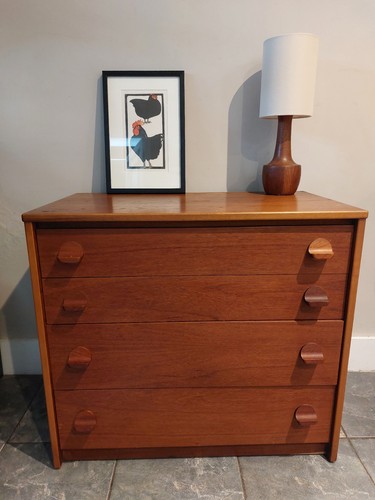 Stag cantata teak chest - stag,