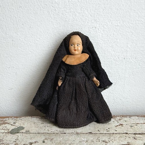 Vintage nun doll hand painted - vintage,