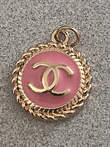 Chanel button zip pull - button,