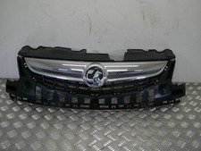 VAUXHALL CORSA SXI FRONT GRILLE WITH BADGE - BROKEN PLASTIC - 2010-2014
