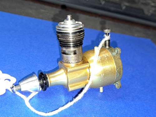 1970 cox golden bee 049 - bee, glow