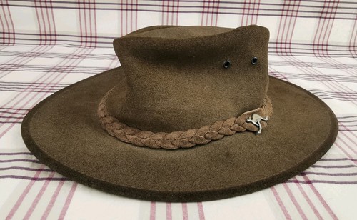 Tayberry leather outback - tayberry,