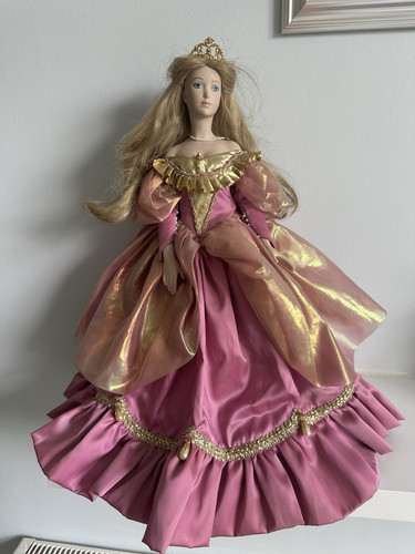 Franklin heirloom doll - doll, light