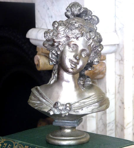 French spelter bust - bust, lady