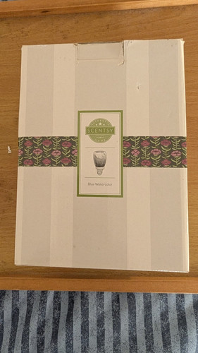 Authentic scentsy wall plugin - authentic,