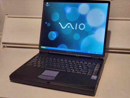 Retro windows laptop sony - xp,