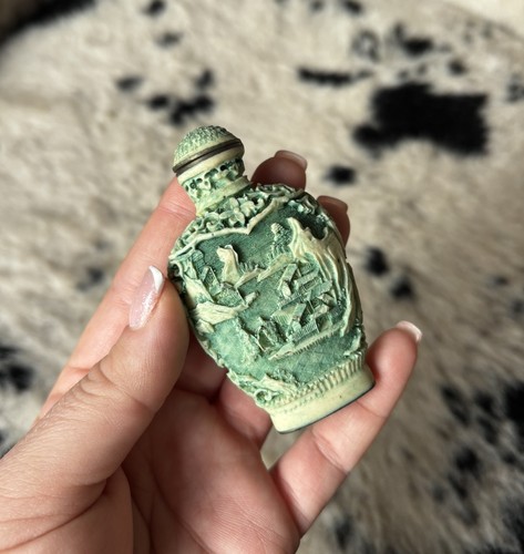 Green vintage carved - green,