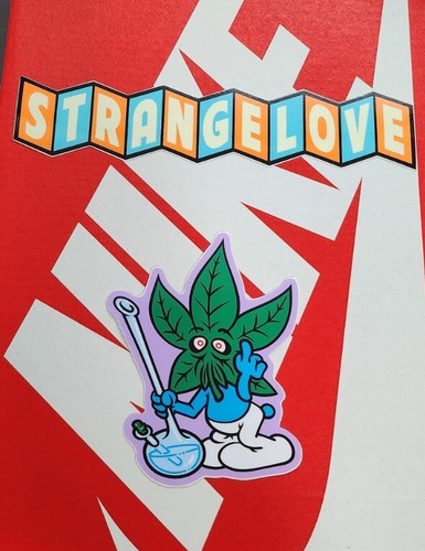 Strangelove 420 smurf - 420, smoking