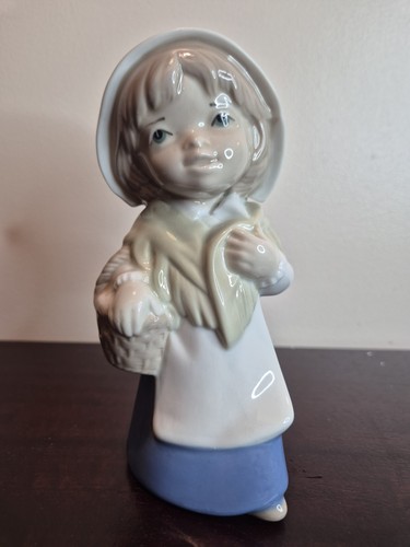 Casades porcelain girl - porcelain,