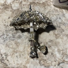 PIN/BROOCH silver -Tone