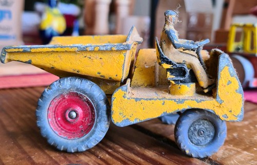 Vintage dinky super - toys, muir