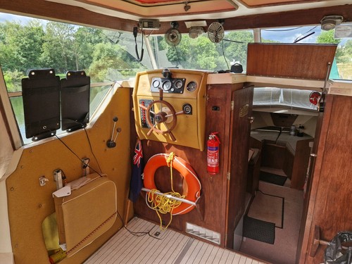 Birchwood cabin cruiser - cabin,