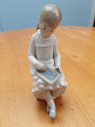 Nao lladro figurine - nao,