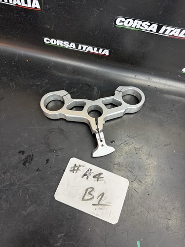 Oem ducati 749 999 top - ducati, yoke