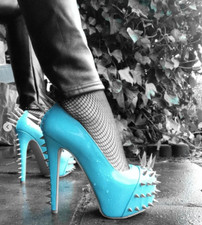 VERY HIGH HEEL spike studded