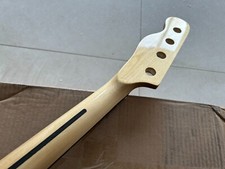 Beautiful Gloss Maple Bass