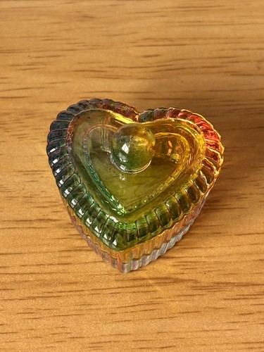 Rainbow coloured small heart - rainbow,