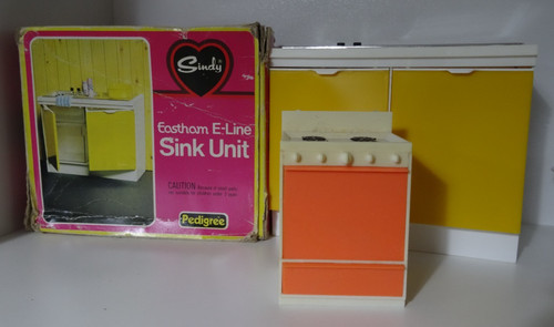 Sindy eastham line kitchen - sindy, e-line