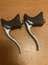 SHIMANO 105 AERO BRAKE LEVERS IN NICE CONDITION